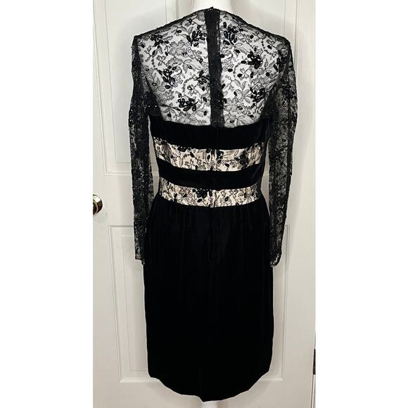 Vintage Victor Costa Black Velvet and Lace Dress - Picture 4 of 7